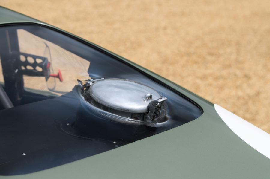 Детали экстерьера Aston Martin Project 215 (DP215/1) 1963 года  (фото 35 из 45)
